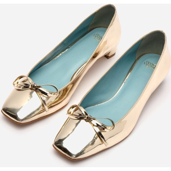 NWOT FRANCES VALENTINE Mary Mini Block Heel Gold Metallic Shoes Low Pump 8B - Picture 1 of 10